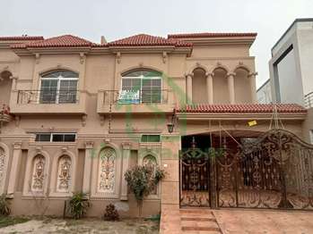 10 Marla Luxury House For Sale In Paragon City Lahore