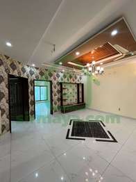 10 Marla House For Sale In Bahria Town Lahore