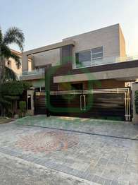 1 KANAL USED LUXURY HOUSE FOR SALE IN DHA PHASE 6 LAHORE